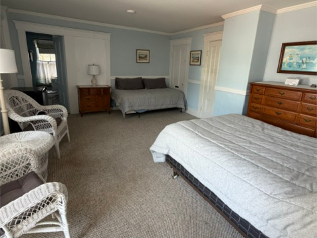 holden-inn-room-11-wellfleet